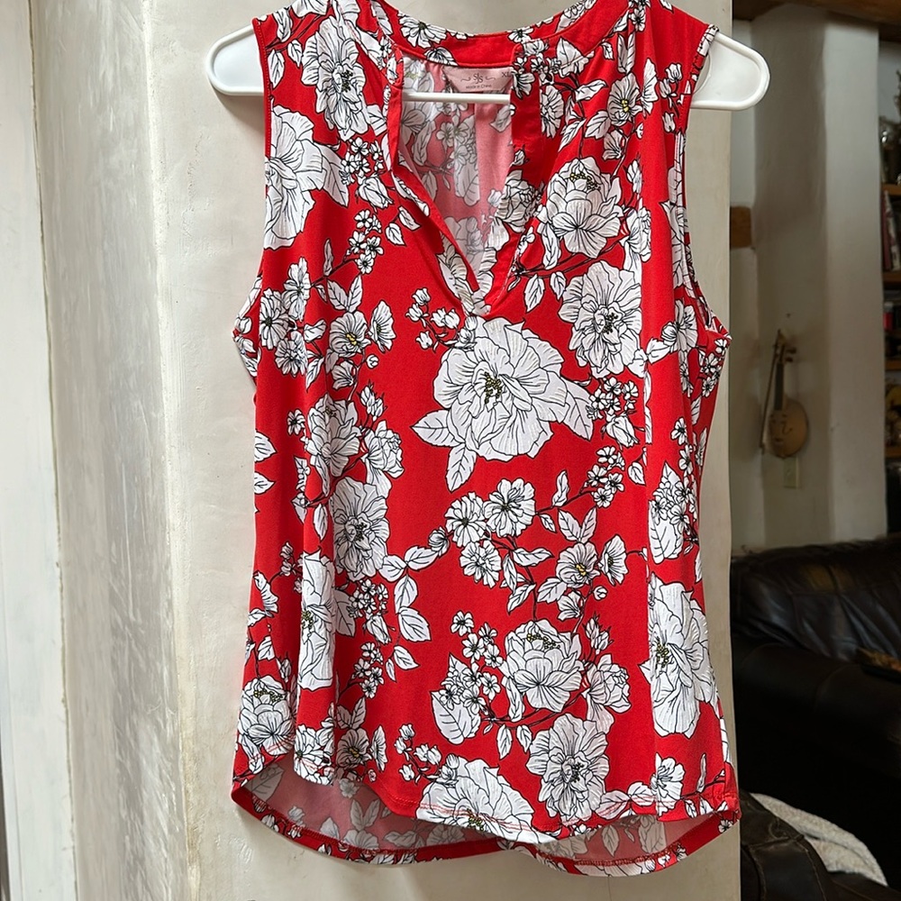 SJS business casual dress tank. Red with textured flowers